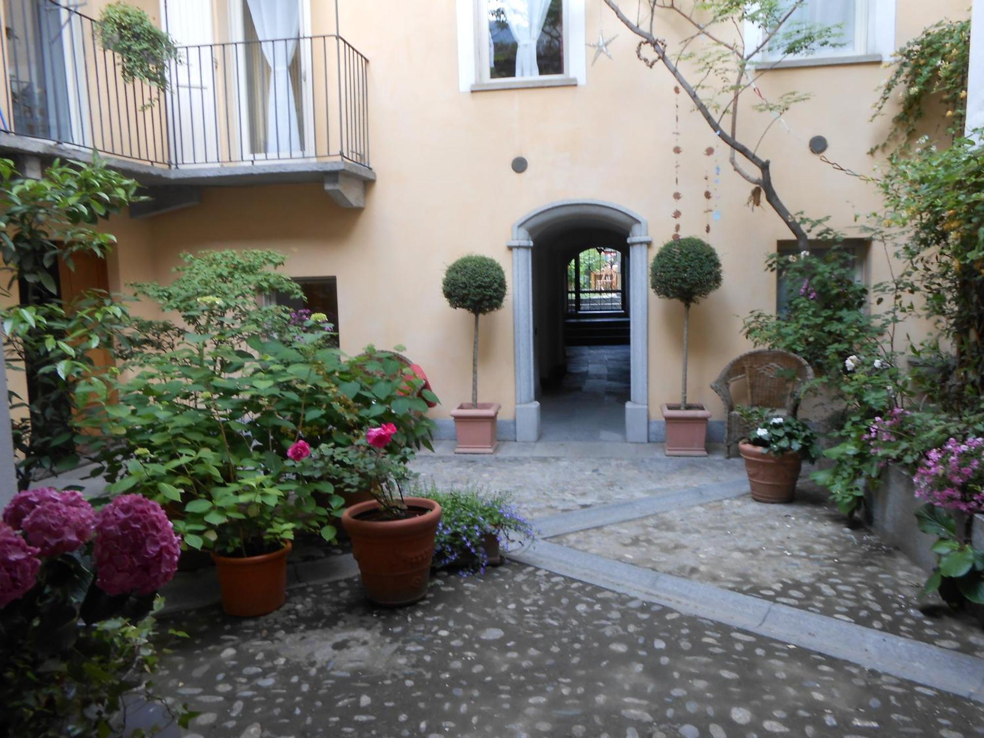 Aparthotel Casa De Giorgis Aosta Exterior foto