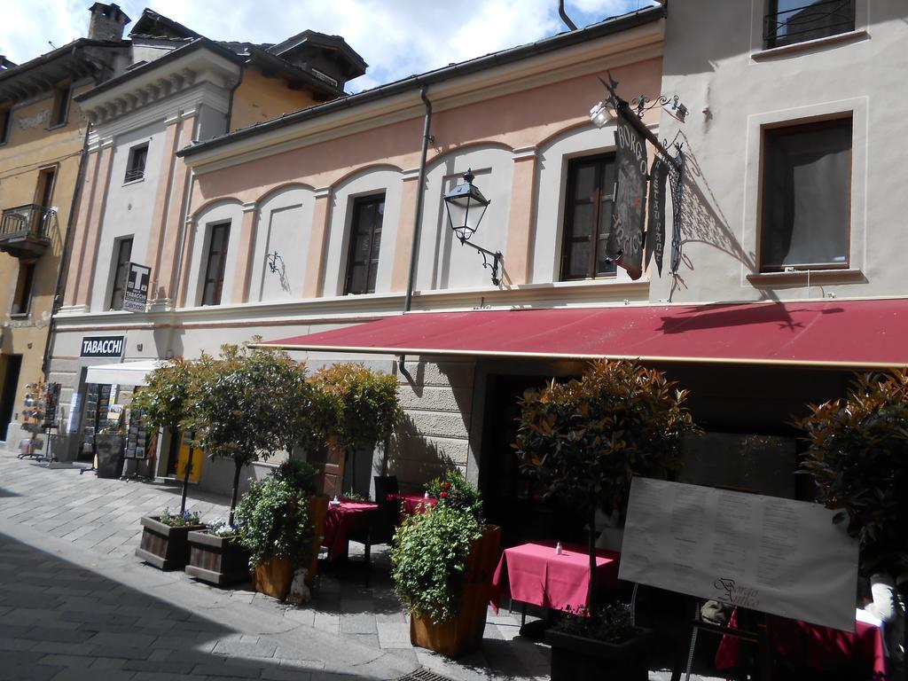 Aparthotel Casa De Giorgis Aosta Exterior foto